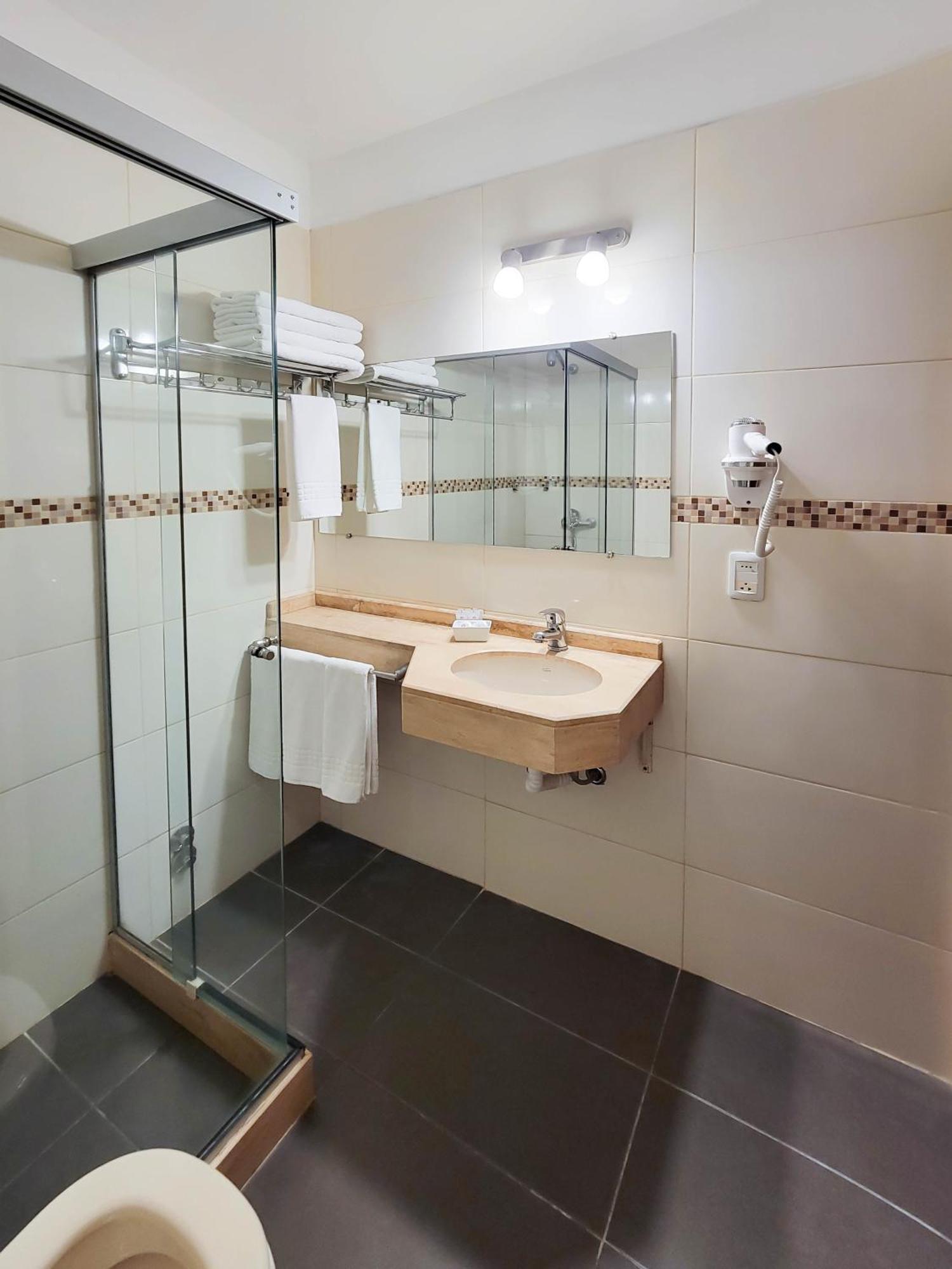Hotel Genoves Piriápolis Extérieur photo